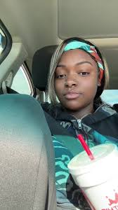 Idk if yall had kindness in a cup but plz go try it 😂 ts is lovely & it  makes me so happy lmaoooo idk why nobody told me about it before. TSC had  me in a chokehold but Smoothie King made my neck crack ...