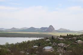 The average elevation is 5,900 feet (1,800 metres) above sea level. Border Village Relishes Lull In Armenia Azerbaijan Conflict Eurasianet