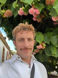 Patrick Featherstone's Instagram, Twitter & Facebook