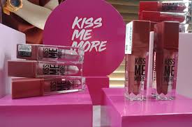 2.8 lip tattoos with brandings. Memilih Riasan Wajah Yang Tepat Di Hari Kasih Sayang Halaman All Kompas Com