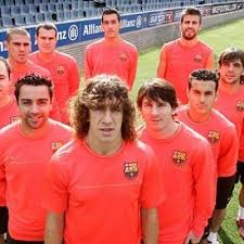 Juega de defensa y su equipo actual es el real betis balompié de la primera división de españa. Cantera Fc Barcelona On Twitter En El Banquillo Estaran Bakoyoc Tienda Pol Brian Xavierquintilla Ernesto Y Alex Moreno