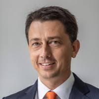 Robin Maly's Instagram, Twitter & Facebook