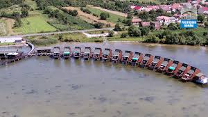 Clisura dunării sau defileul dunării (în sârbă banatska klisura, банатска клисура). Clisura Dunarii Moldova Noua Berzeasca Si Portile De Fier Politicienii Romani