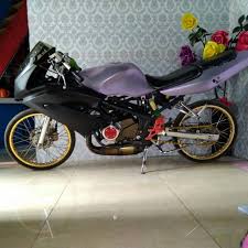 Modifikasi motor ninja rr kawasaki ninja rr salah satu generasi motor balap terbaik yang pernah diluncurkan di indonesia motor dengan mesin 2 tak ini 100 gambar motor ninja 150 rr modif terbaru modifikasi pada motor tentunya harus menggunakan variasi aliran modifikasi yang jelas kalau bukan. Ninja Rr Old Modif New Shopee Indonesia