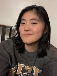 Hi! My name is Antonia (Toni works too!) and I'll be moving to Portland  mid- to late summer and I'd to find some roommates and make some more  friends (so even if