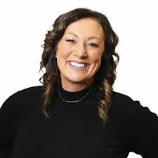 Melisa Jones's Instagram, Twitter & Facebook