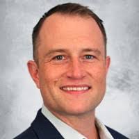 Eric Saari's Instagram, Twitter & Facebook