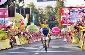Wyścig dookoła polski), tên viết tắt chính thức là tdp, là giải xe đạp đua theo chặng. Tour De Pologne Zakopane Oficjalny Serwis Internetowy