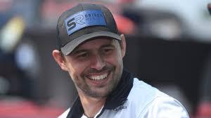 Dallas Glenn's Instagram, Twitter & Facebook