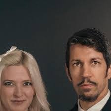 Courtney Yates's Instagram, Twitter & Facebook