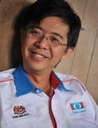 Ahli parlimen batu, tian chua dipenjara sebulan. Tian Chua Parlimen Batu Pkr Arah Tian Chua Letak Jawatan Lantikan Politik Saifuddin Sebelum Ini Berkata Pkr Mengarahkan Tian Chua Meletakkan Jawatan Pengerusi Di Sebuah Syarikat Berkaitan Kerajaan Glc