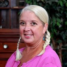 Sheena Lucas's Instagram, Twitter & Facebook