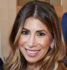 Lisa Beedle's Instagram, Twitter & Facebook