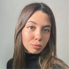 Looking for a part-time, freelance social media manager for Oh My World