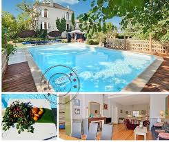 Clos De Chinon Villa Rental In Aquitaine France Elegant Maison Bourgeoise In The Heart Of Real France All Bedrooms En Suite Villa Saint Emilion