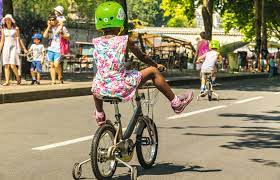 Pourquoi faire du bénévolat à paris ? 4 Itineraires Pour Decouvrir Paris En Velo Office De Tourisme Paris Office De Tourisme Paris