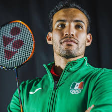 Lino Munoz's Instagram, Twitter & Facebook