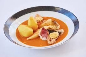 La Bouillabaisse Traditionnelle Une Recette Proposee Par Lionel Levy Chef Du Restaurant L Alcyone 1 Mich Recettes De Cuisine Bouillabaisse Recette Recette