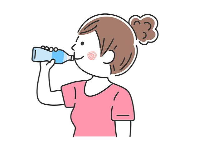 水分補給する、女性の無料イラスト｜イラストセンター