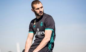 There is a respect patch to the left sleeve as well. Real Madrid 2017 18 Away Kit