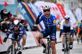 Mark cavendish celebrated his first tour de france stage win since 2016 as he sprinted to an mark cavendish capped a dramatic and emotional return to the tour de france winning stage four from. Tour Of Turkey Mark Cavendish Wins For First Time Since 2018 Velonews Com