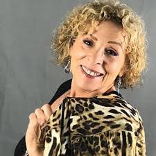 Kathleen Royal's Instagram, Twitter & Facebook