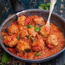 Mom S Easy Traditional Italian Meatballs Italian Meatballs Recipe Authentic Meatball Recipe Best Italian Meatball Recipe