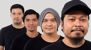 7 years ago7 years ago. Chord Gitar Dan Lirik Lagu Resah Payung Teduh Tribun Manado