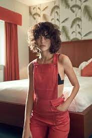 Image Result For The Model With Bob Haircut Urban Outfitters Curly Hair Styles Curly Hair Inspiration Curly Hair With Bangs