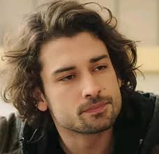 Zinedine Zidane Can't Believe Bale's Hair😂 Maybe That's Why He's Not A Fan  Of Him😂🕵🏾‍♂️ #NMT🇿🇲