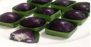 Mungkin tak ada yang menyangka kalau minuman jus segar di bawah ini adalah hasil olahan dari ubi ungu. Kue Bugis Ubi Ungu Camilan Legendaris Yang Wajib Dicoba