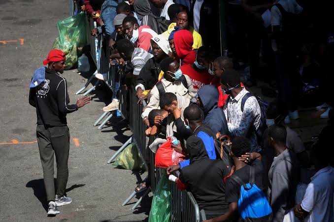 State court tells New York City to spell out needs in migrant crisis | Reuters