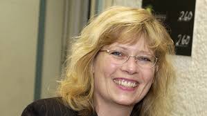 Aber sie kommt sofort an. Autorin Und Regisseurin Steffi Kammermeier Bekannte Gesichter Komodienstadel Br Fernsehen Fernsehen Br De