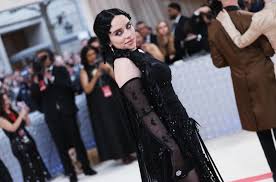 Billie Eilish Laughs Off Fake AI Images of Her At 2025 Met Gala