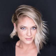 Ashlee Norman's Instagram, Twitter & Facebook