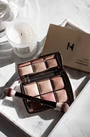 The hourglass ambient lighting edit mini palette is a really pretty every day palette. Hourglass Ambient Lighting Edit Unlocked Palette Thirteen Thoughts