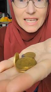 Day 22 of 1 English Video-a-DAY for 30 days CHALLENGE!, 😁WHAT'S YOUR  RELATIONSHIP WITH 💰 MONEY?, #vocabulary #speakenglish #англійська  #англійськамова #Day22 #englishwithaliyah #learnlanguage #english ...