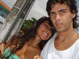 Antonella is the cousin of messi's best friend lucas scaglia, who is also a football player. Old Photos Of Antonella Her Antonela Roccuzzo Messi Facebook