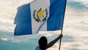 Guatemala se independizó de españa en 1821 como resultado de la declaración de independencia de méxico a raíz del pacto de las tres garantías, y junto con el resto de centroamérica. Guatemala Cumple 199 Anos De Independencia