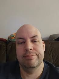 Empty nester enjoys traveling and live music