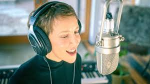 Jazz Singer Stacey Kent Returns With Her Requests Album 'Summer Me, Winter  Me'