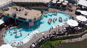 After several relaxing laps in the indoor pool, head out and visit some of the noteworthy attractions in and around lake ozark. Lake Of The Ozarks Still Crowded But Not Like Last Weekend The Kansas City Star