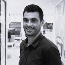 Scriptie afgerond! Afgelopen half jaar hebben Bram Jacobse en ik gewerkt  aan onze afstudeerscriptie. Vol trots hebben we deze afgelopen maand mogen  presenteren en behaald met een mooie 7,4! Onze…