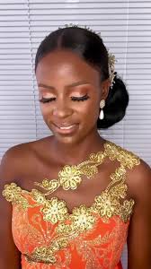 Furaha ya Makeup Artist huletwa na muonekano mzuri kwa wateja wake bila  kusahau makeup inayokaa muda mrefu. Ndio maana Cathy huwa anatumia wanja  wa...