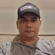 Why is haggling prohibited at sticker and art merch conventions?