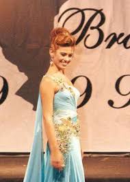 Ele, que no ano passado dividiu a bancada com adriane galisteu em fortaleza, no ceará, dessa irá apresentar miss brasil com renata fan em belo horizonte, minas. Miss Brasil World 1999 Concurso Nacional De Beleza