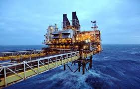 النفط يرتفع لأعلى مستوى في أسبوع خلال جلسة الأربعاء صورة ارشيفية صعد سع Oil Platform North Sea Oil Rig