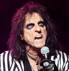 Alice cooper was making his way across germany last week, headlining a tour. Alice Cooper Archive Promisglauben
