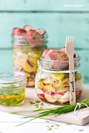 Leberkase Salat Im Glas Mit Roter Bete Ziegenkase Rettich Nicest Things Salat Im Glas Rote Bete Leberkase Rezept