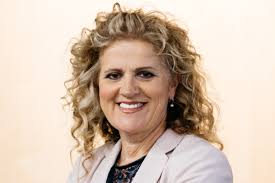 Realscreen » Archive » Dame Julie Christie becomes full owner of NHNZ  Worldwide